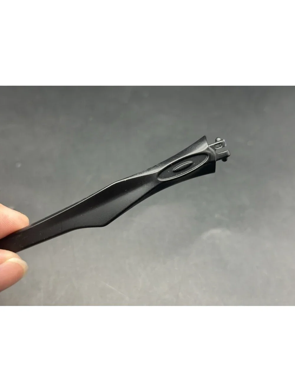 Oakley Flak Beta Matte Black OEM Right Replacement Arm